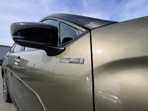 New 2025 Subaru Forester Touring image 11