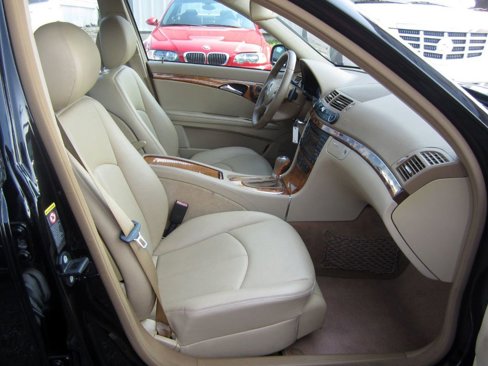 Used 2009 Mercedes-Benz E 350 Sedan image 14