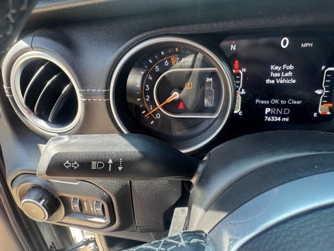 Used 2018 Jeep Wrangler Unlimited Sahara w/ Cold Weather Group image 39