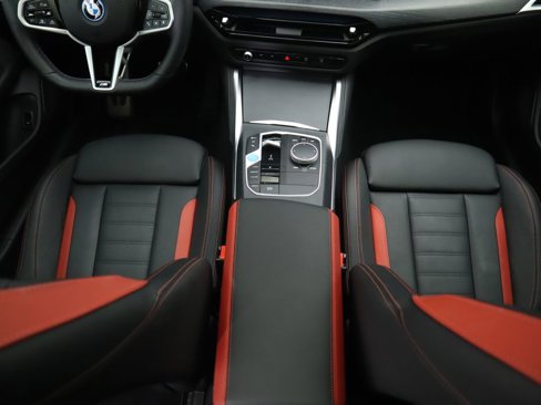 Certified 2025 BMW i4 M50 image 17