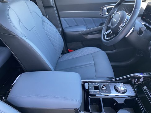 Used 2025 Kia Sorento SX Prestige image 11