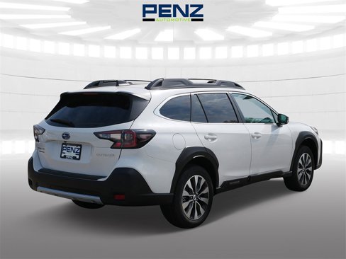 New 2025 Subaru Outback Limited image 2