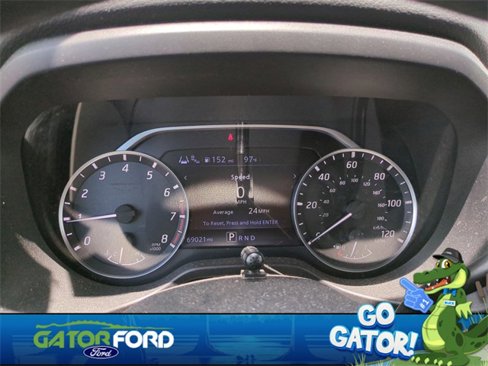 Used 2020 Nissan Titan SV w/ Accessory Utility Package image 25