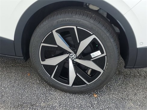 New 2025 Volkswagen ID.4 Pro S image 8