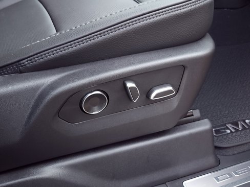 New 2025 GMC Sierra 2500 Denali w/ Denali Reserve Package image 41