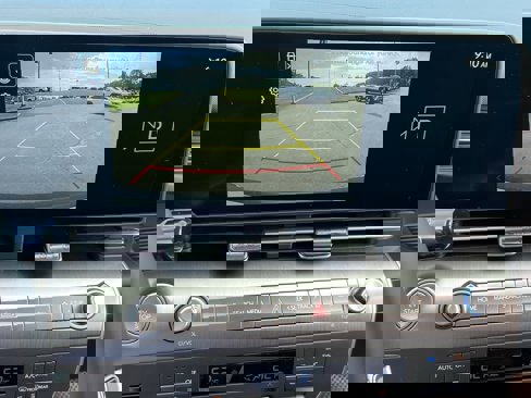 New 2025 Hyundai Kona SEL image 9