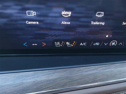 New 2025 Chevrolet Suburban High Country image 17