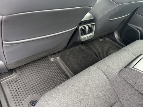 Used 2023 Toyota Crown XLE image 19