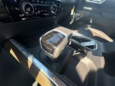 New 2026 Chevrolet Silverado 1500 High Country w/ Midnight Edition image 16