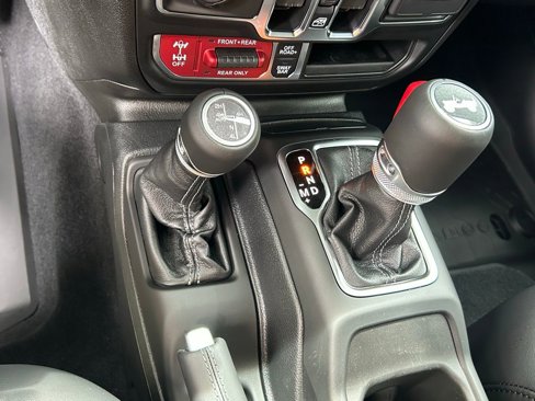 New 2025 Jeep Wrangler Unlimited Rubicon image 22