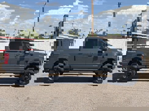 Used 2021 Ford F250 Lariat image 3