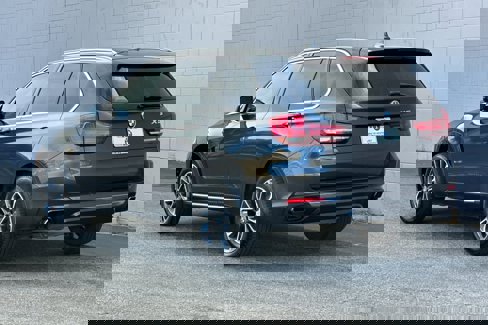 Used 2018 BMW X5 xDrive50i w/ Premium Package image 7