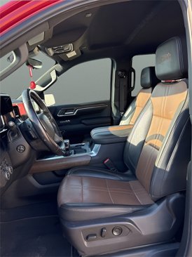 Used 2023 Chevrolet Silverado 1500 High Country w/ Technology Package image 11