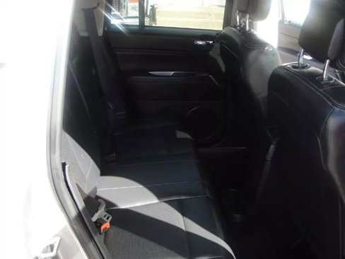 Used 2016 Jeep Compass High Altitude image 18