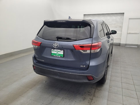 Used 2019 Toyota Highlander XLE image 7