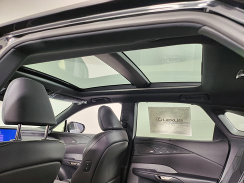 New 2025 Lexus RX 450h AWD w/ Luxury Package image 14