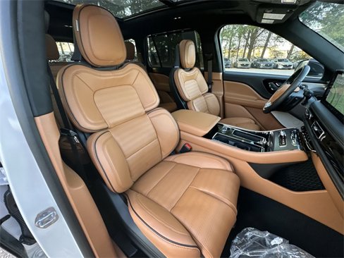 New 2025 Lincoln Aviator Black Label image 27