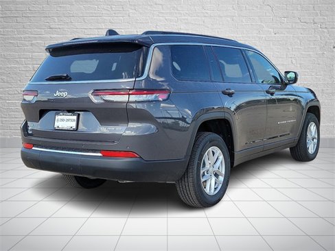 New 2025 Jeep Grand Cherokee L Laredo image 4