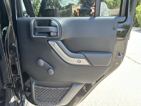 Used 2015 Jeep Wrangler Unlimited Sport image 14