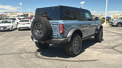 New 2025 Ford Bronco Badlands image 3