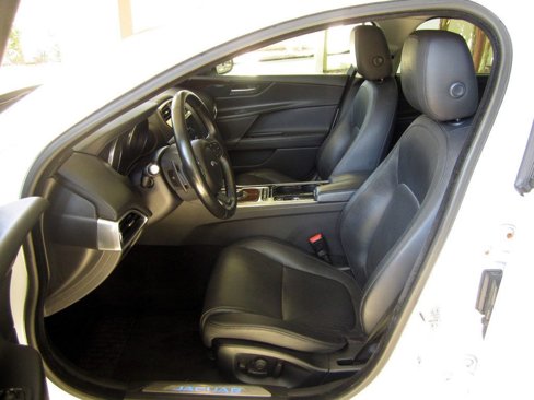 Used 2017 Jaguar XE First Edition image 15