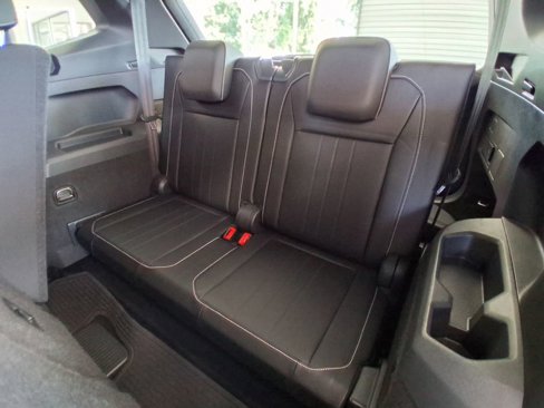 Used 2022 Volkswagen Tiguan SE R-Line image 22