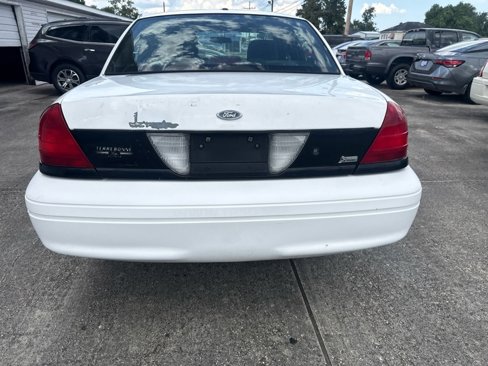 Used 2011 Ford Crown Victoria Police Interceptor image 4