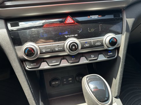 Used 2020 Hyundai Elantra SEL w/ Convenience Package (C2) image 24