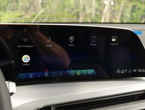 New 2026 Cadillac Vistiq Luxury image 15