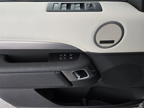 Certified 2024 Land Rover Discovery Dynamic SE image 20