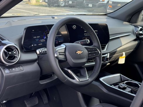 New 2026 Chevrolet Equinox LT w/ Safety and Technology Package image 7