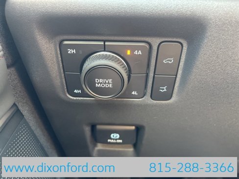 New 2025 Ford Expedition Active image 17