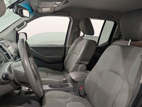 Used 2014 Nissan Frontier SV w/ SV Value Truck Package image 20