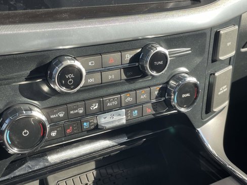 New 2025 Ford F150 Lariat image 8