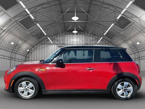 Used 2017 MINI Cooper 2-Door Hardtop image 2