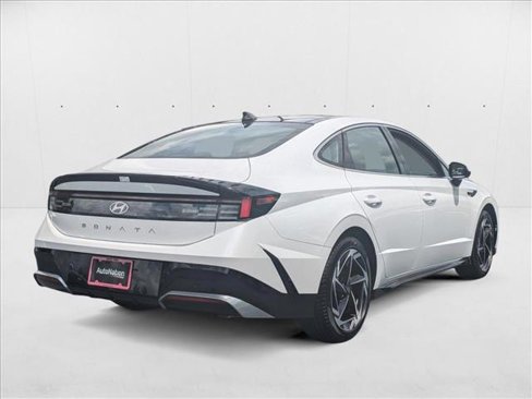 New 2024 Hyundai Sonata SEL w/ Convenience Package image 2