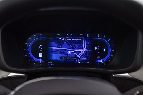 Certified 2025 Volvo XC60 B5 Core w/ Protection Package Premier image 23