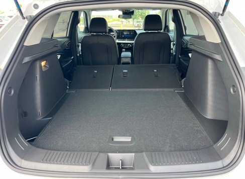 New 2025 Chevrolet Trax LT w/ LPO, Blackout Package image 27