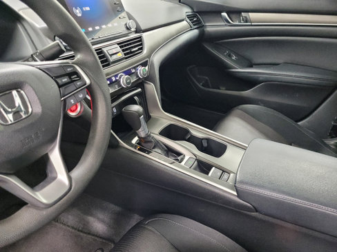 Used 2018 Honda Accord LX image 26