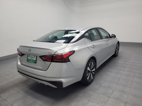 Used 2022 Nissan Altima 2.5 SV image 9