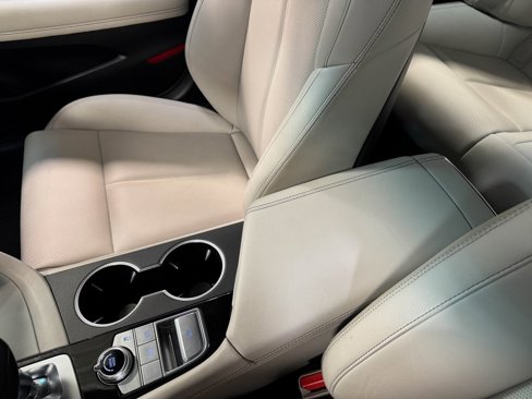 Used 2025 Genesis G70 2.5T image 87