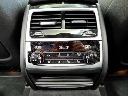 Used 2019 BMW 740i w/ Executive Package image 16