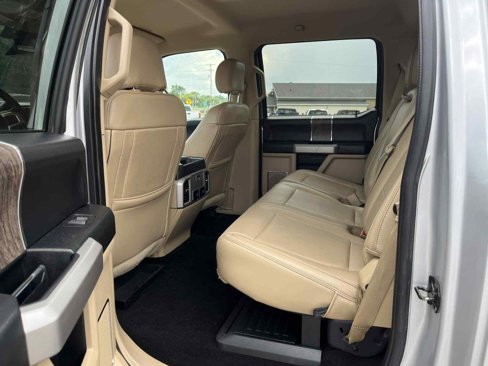 Used 2019 Ford F250 Lariat w/ Lariat Ultimate Package image 31