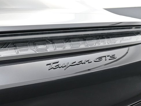New 2025 Porsche Taycan GTS image 14
