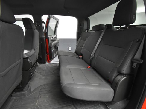 Used 2024 GMC Sierra 2500 SLE image 34