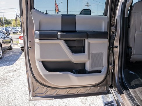 Used 2020 Ford F250 XL w/ STX Appearance Package image 11