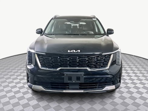 Used 2024 Kia Sorento S image 2