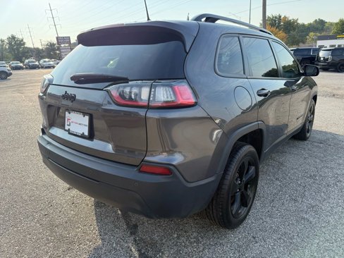 Used 2021 Jeep Cherokee Latitude Plus image 3
