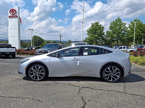 New 2026 Toyota Prius Plug-In Hybrid image 5