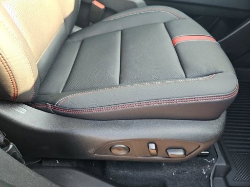 New 2026 Chevrolet Traverse RS w/ LPO, Floor Liner Package image 38